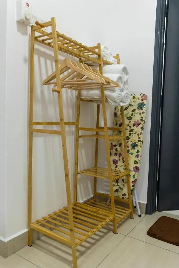 アパート Mount Austin Midori Green 10 Pax Free Wi-Fi 500Mbps Netflix ジョホールバル マレーシア