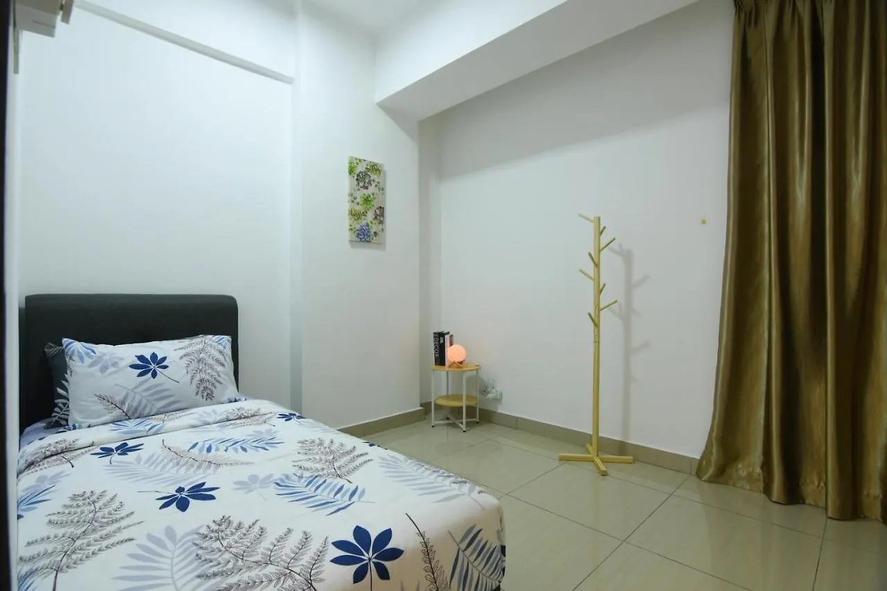 Mount Austin Midori Green 10 Pax Free Wi-Fi 500Mbps Netflix Johor Bahru 0*,